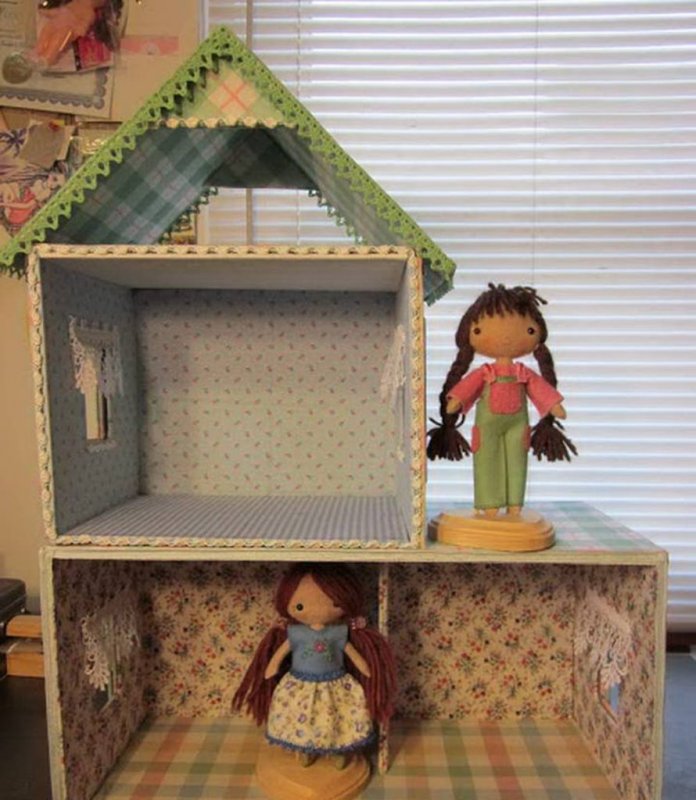 Дом для кукол из коробки