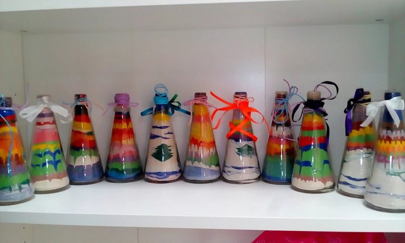 Бутылочки с разноцветным песком