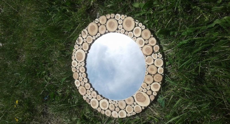 Зеркало из спилов дерева