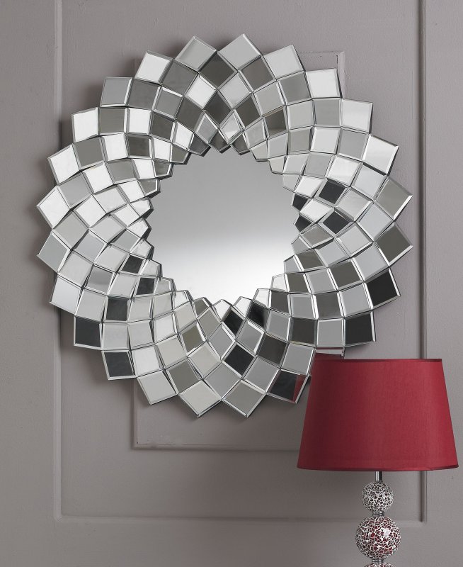 Декор зеркальной мозаикой