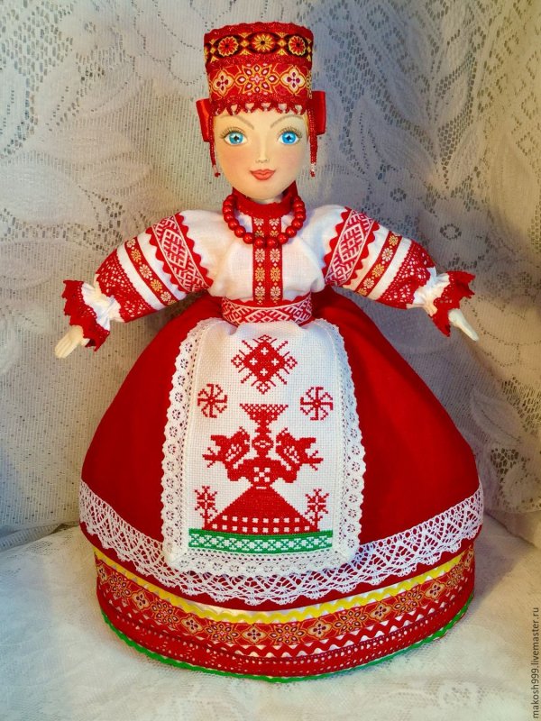 Текстильная кукла в русском костюме
