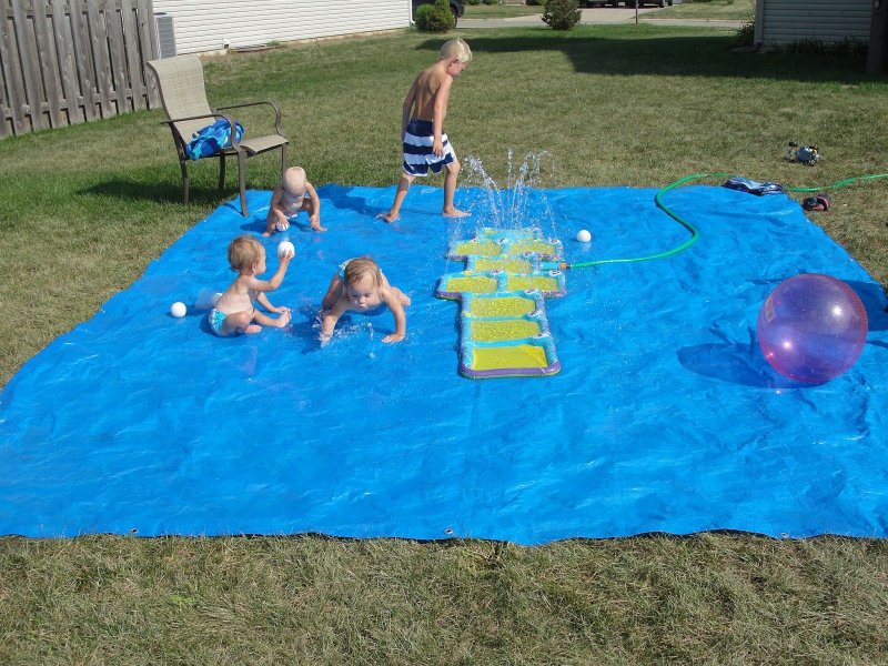 Водные развлечения для детей на даче