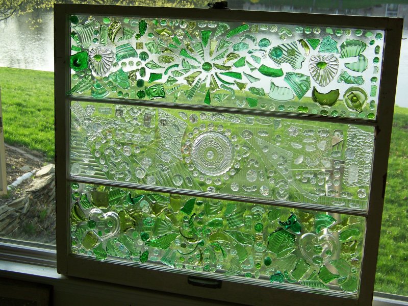 Мозаика из бутылочного стекла