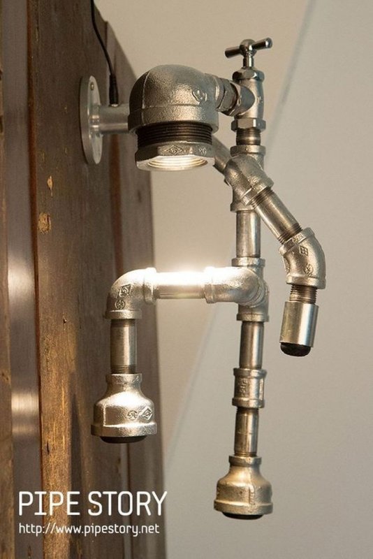 Светильник из водопроводных труб