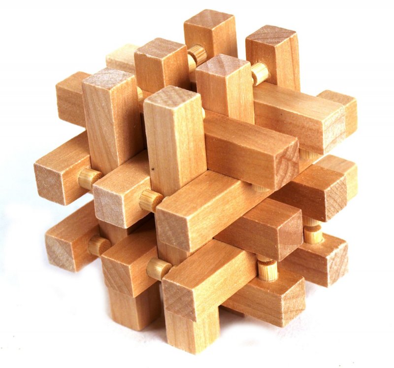 Головоломка кубик из дерева