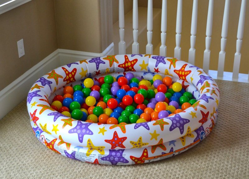 Бассейн из шариков для детей