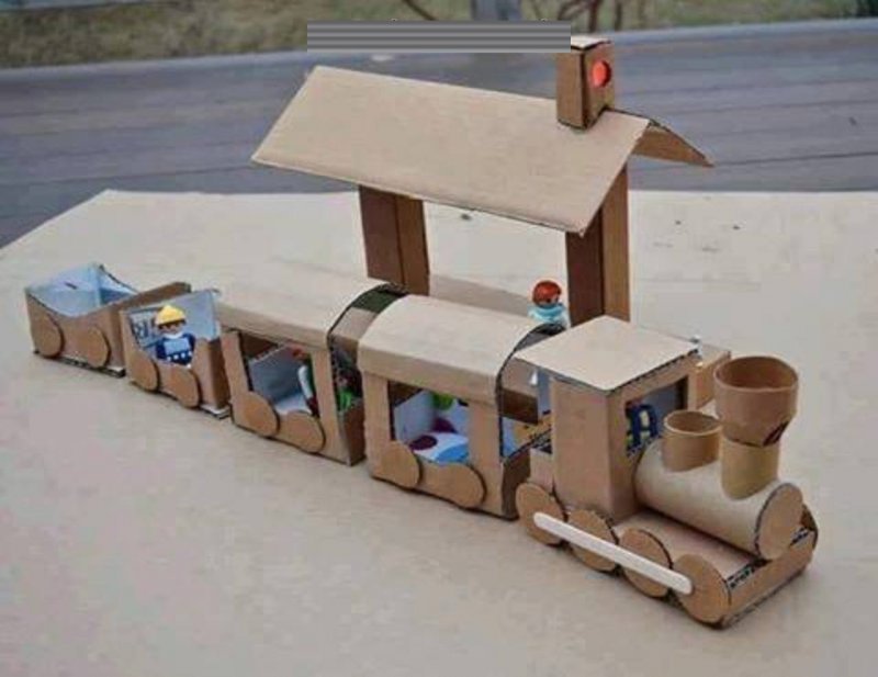 Игрушки из картонных коробок для детей