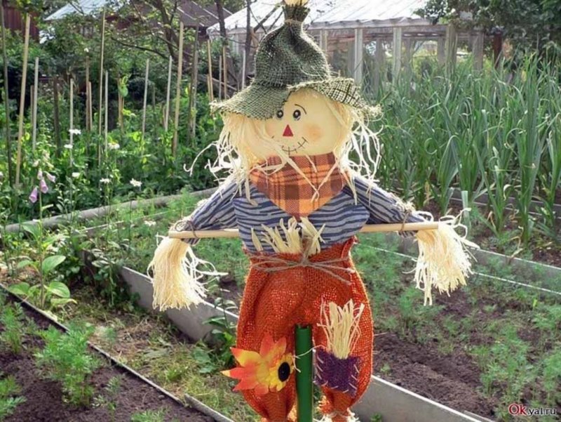 Деревянный декор в сад огород