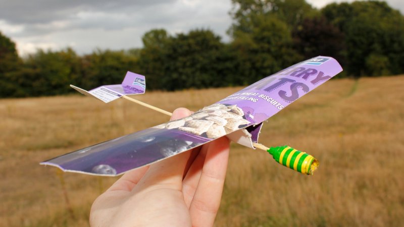 Летающие авиамодели из бумаги