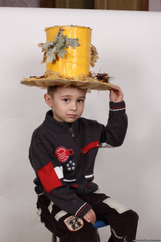Осенняя шляпка для мальчика