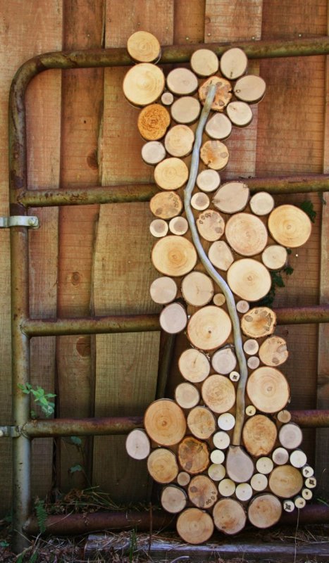 Декор из круглых спилов дерева