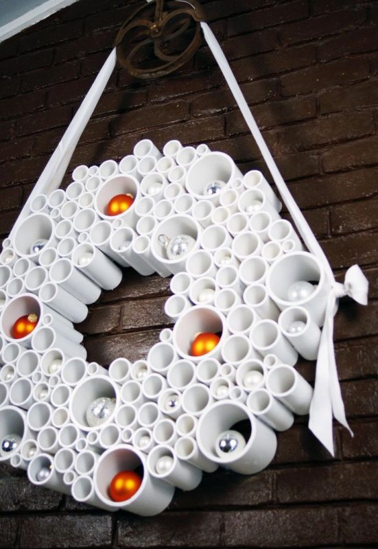 Декор из пластиковых труб