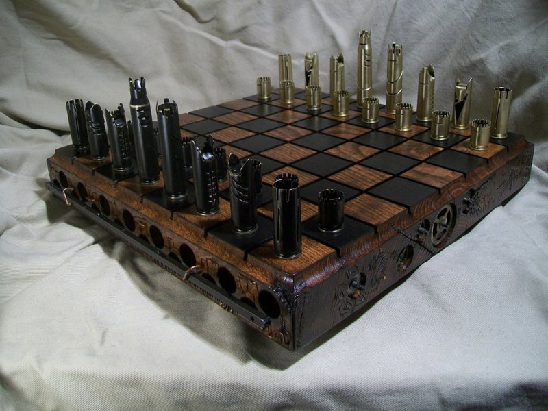 Шахматы из патронов