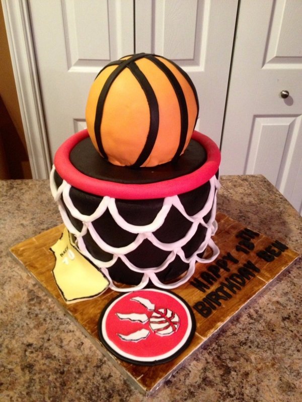 Кремовый торт для баскетболиста