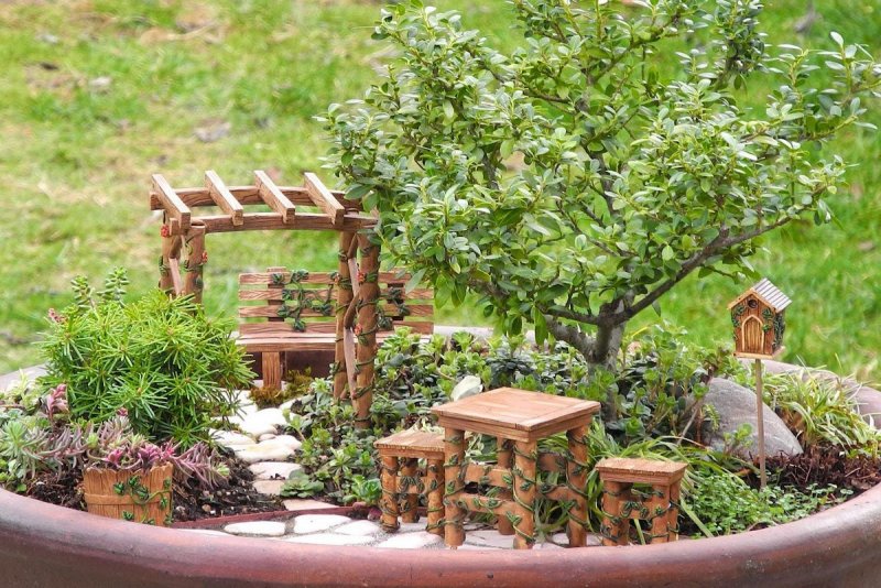 Деревянные декорации для сада