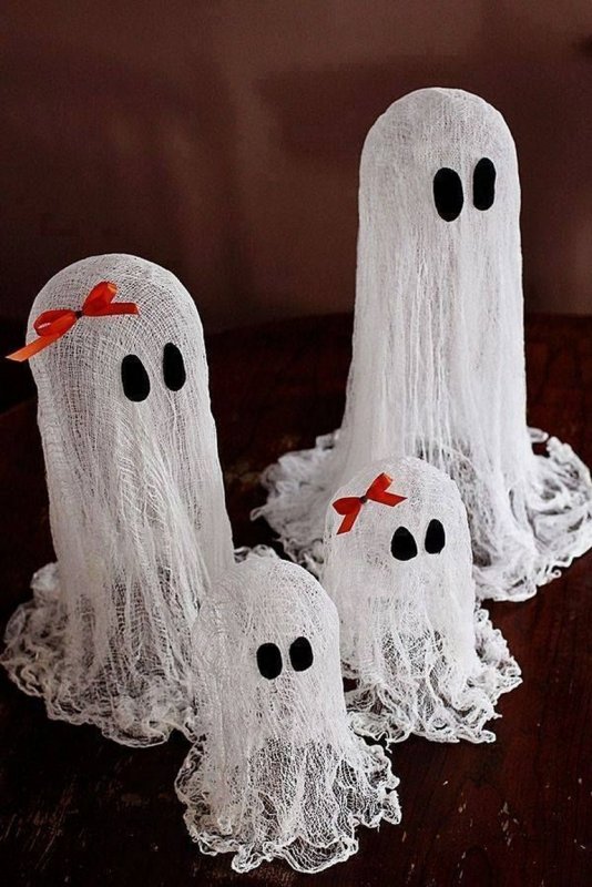 Привидения из Марли на Хэллоуин