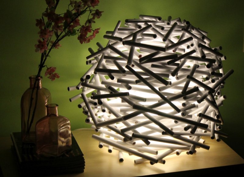 Лампа из необычного материала