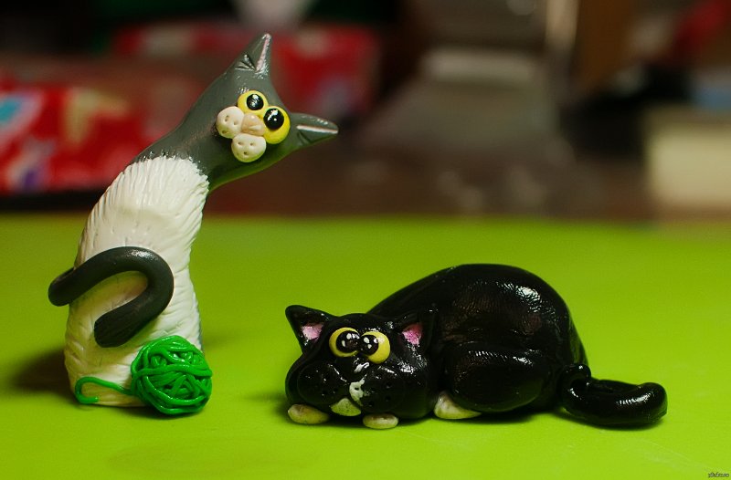 Фигурки кошек из полимерной глины