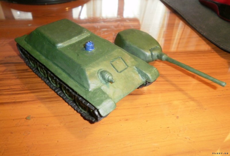 Танк т-34 из пластилина