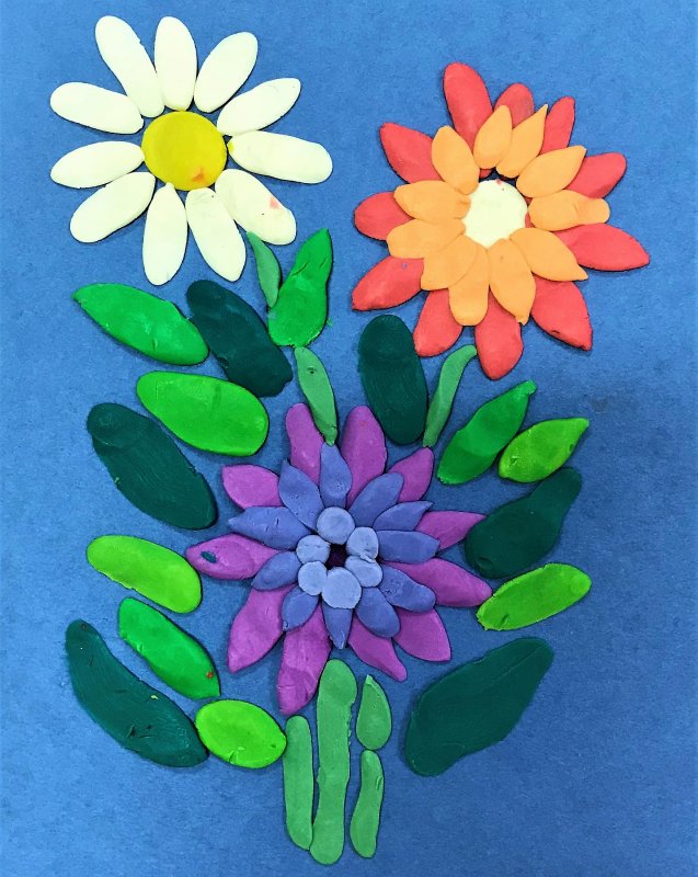 Цветы из пластилина на картоне