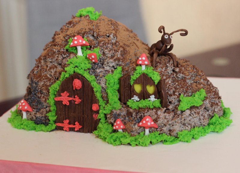Торт Муравейник с муравьями