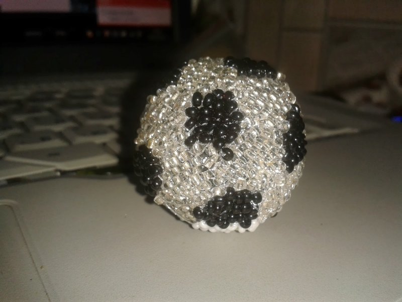 Мяч из подручных материалов