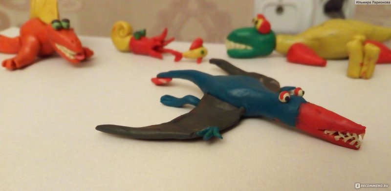 Динозавр из пластилина для детей остров