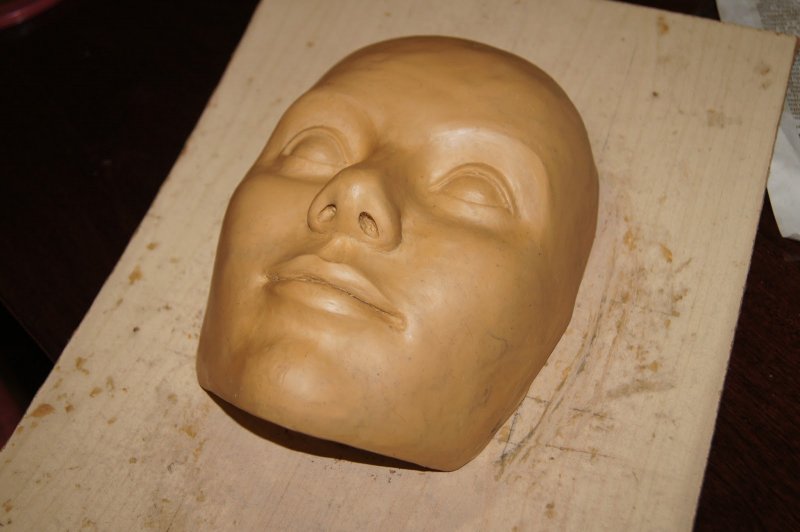 Лица из скульптурного пластилина