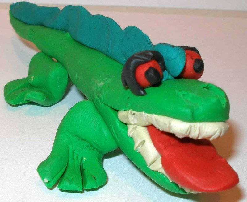 Крокодил из пластилина для детей