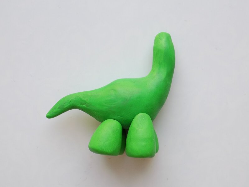 Динозавр из пластенлин