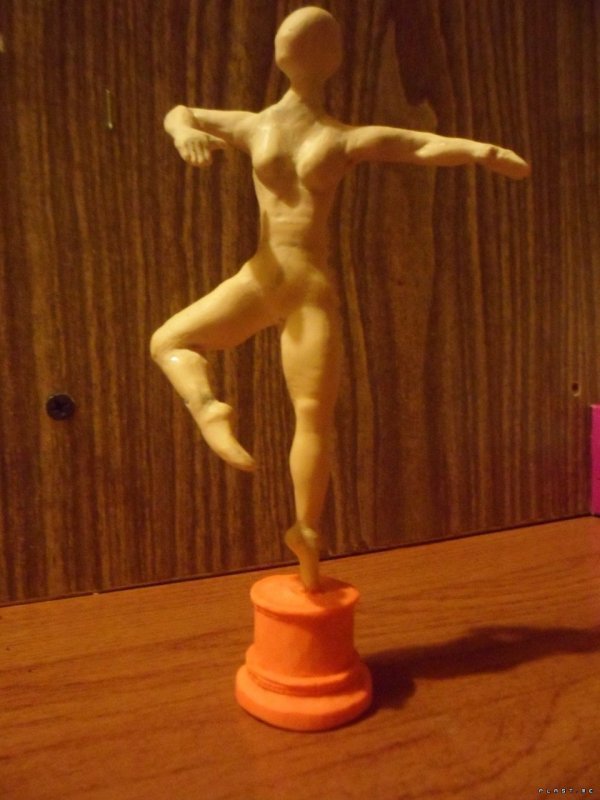 Балерина из скульптурного пластилина