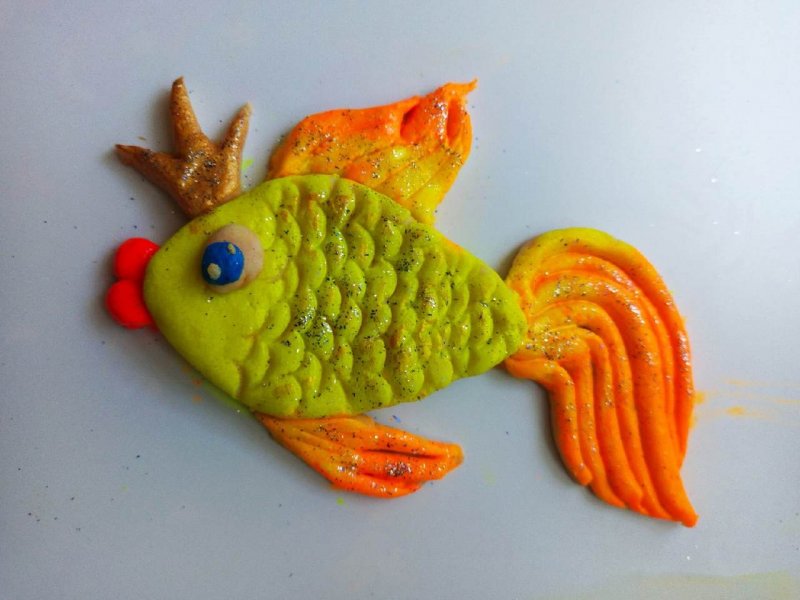 Золотая рыбка из соленого теста