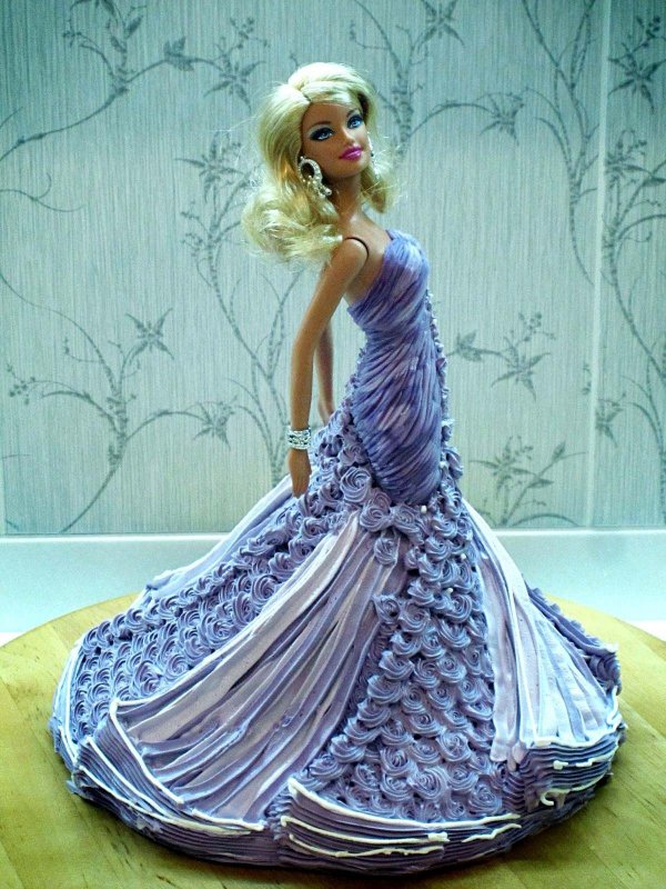 Платье из гофробумаги для куклы