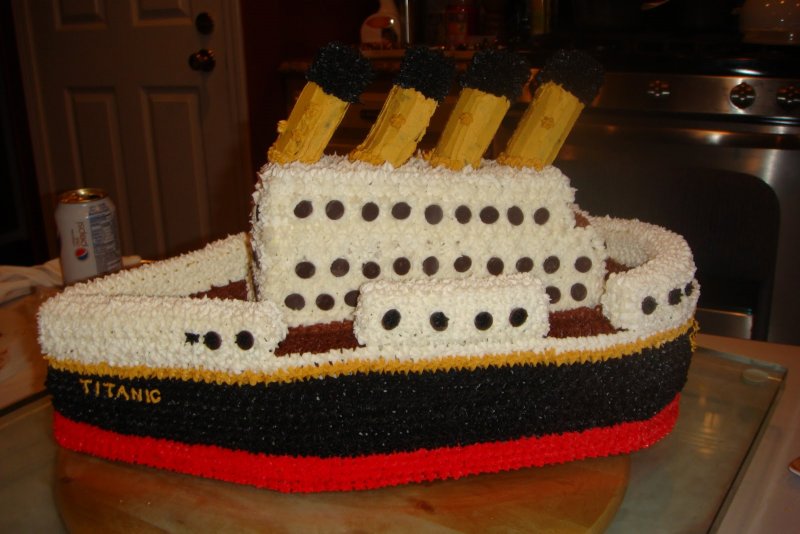 Торт Титаник корабль из крема