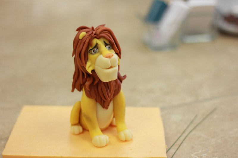 Король Лев из пластилина