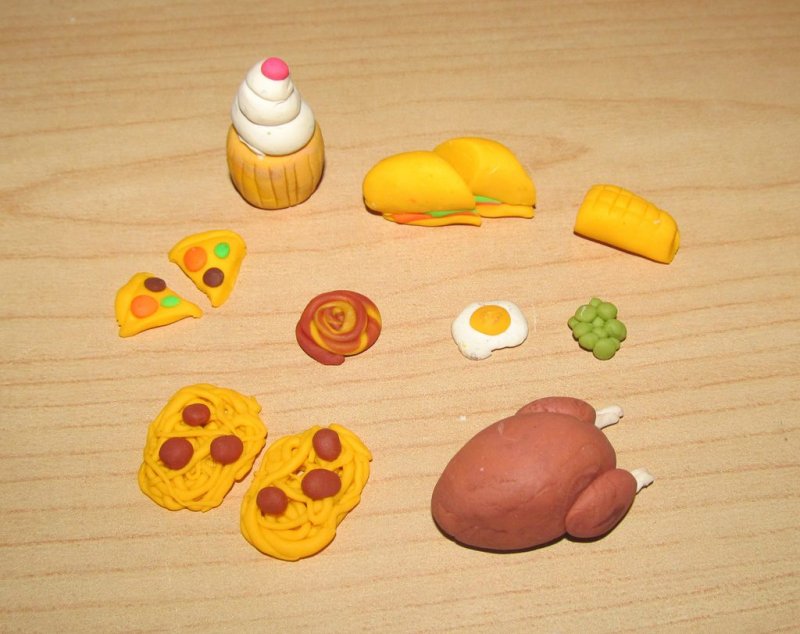 Еда из пластилина для кукол