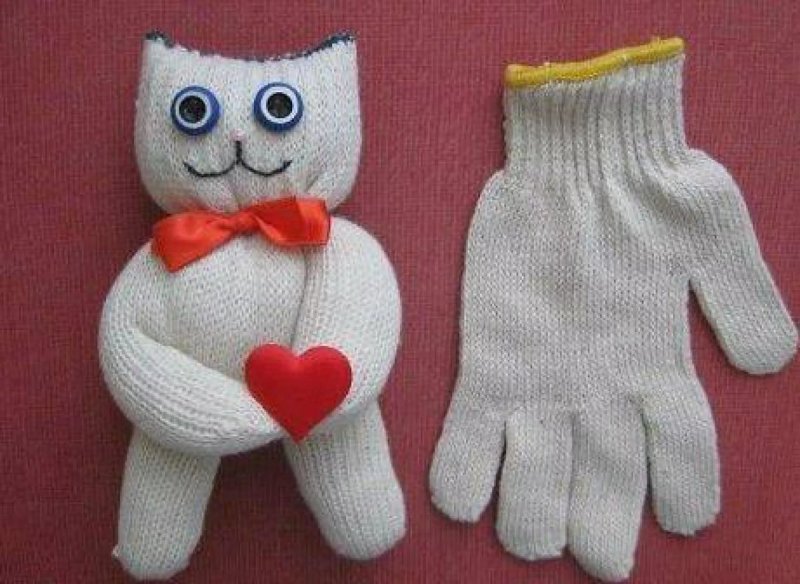 Игрушки из перчаток