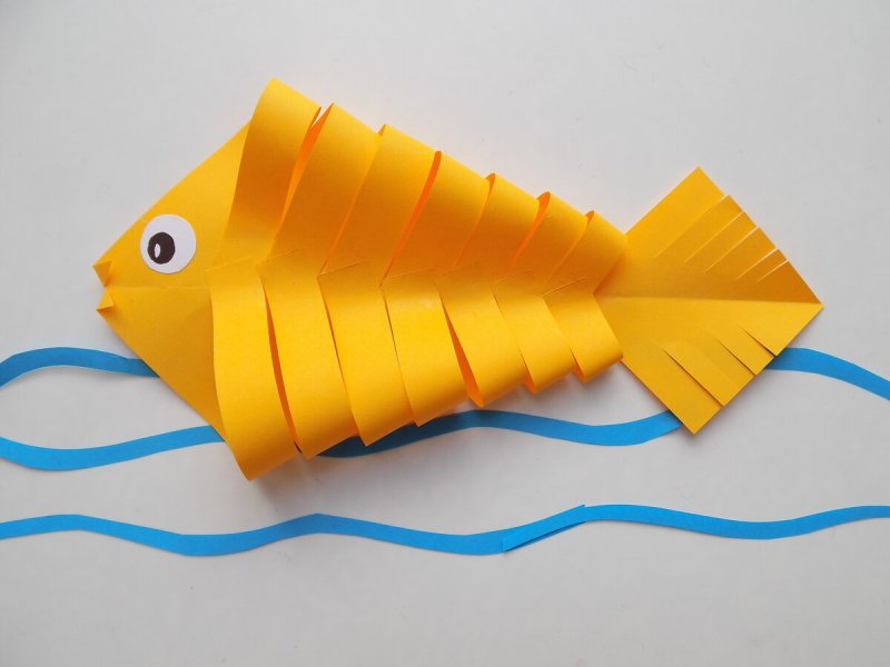 Объемная рыбка из бумаги