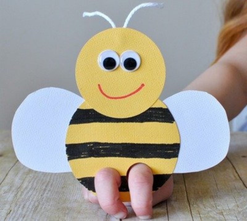 Поделка Пчелка для малышей