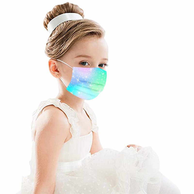 Дети в масках медицинских