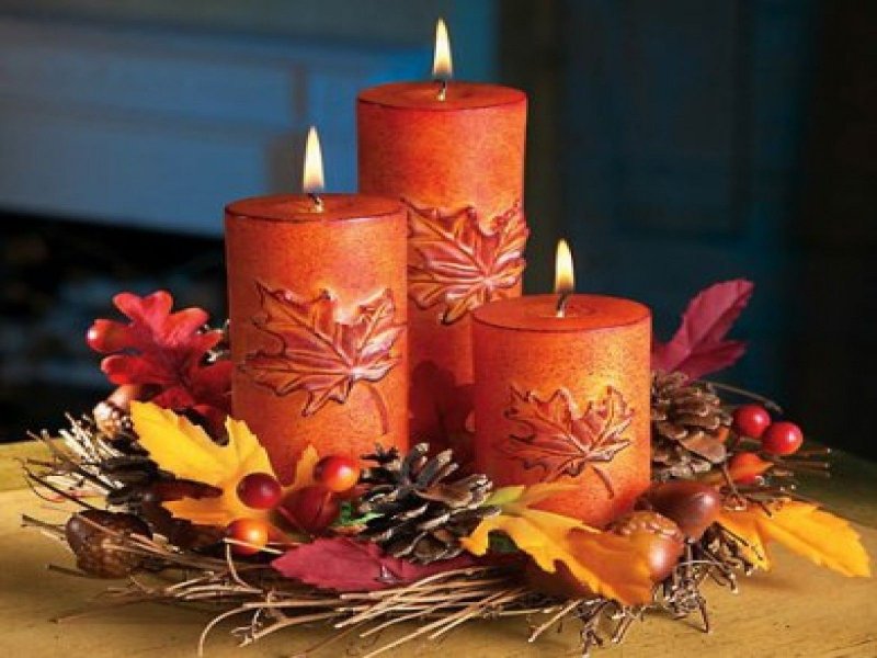 Осенняя композиция со свечой