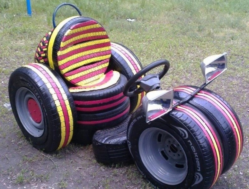 Машинка для детей из шин