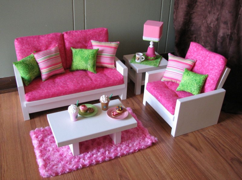 Самодельная мебель для кукол Барби