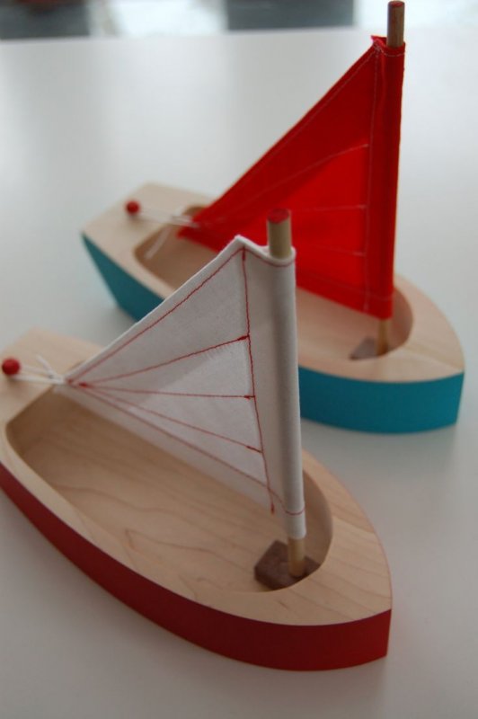 Кораблик из дерева для детей