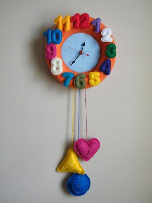 Часы из фетра для детей