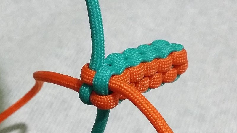 Квадратный узел браслет из шнурков
