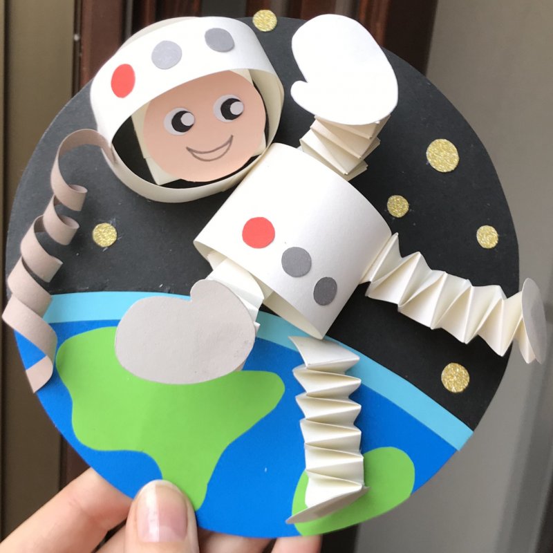 Космонавт поделка для детей