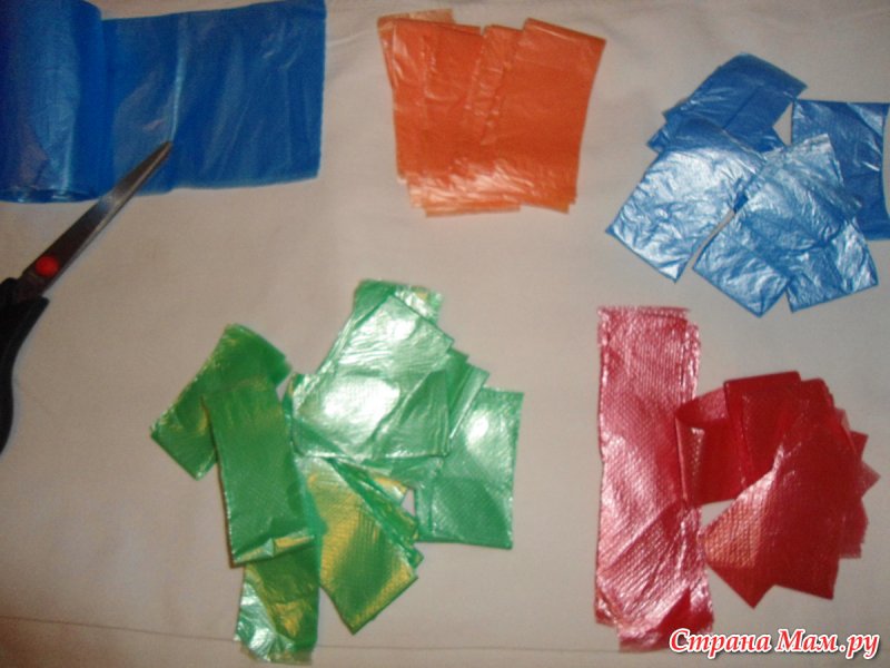 Помпоны из полиэтиленовых пакетов