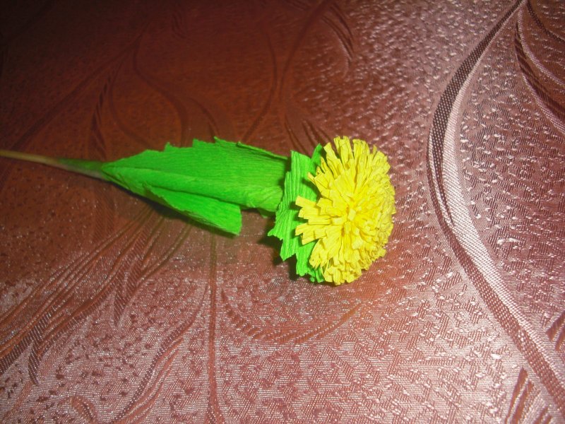 Цветы из бумаги одуванчики
