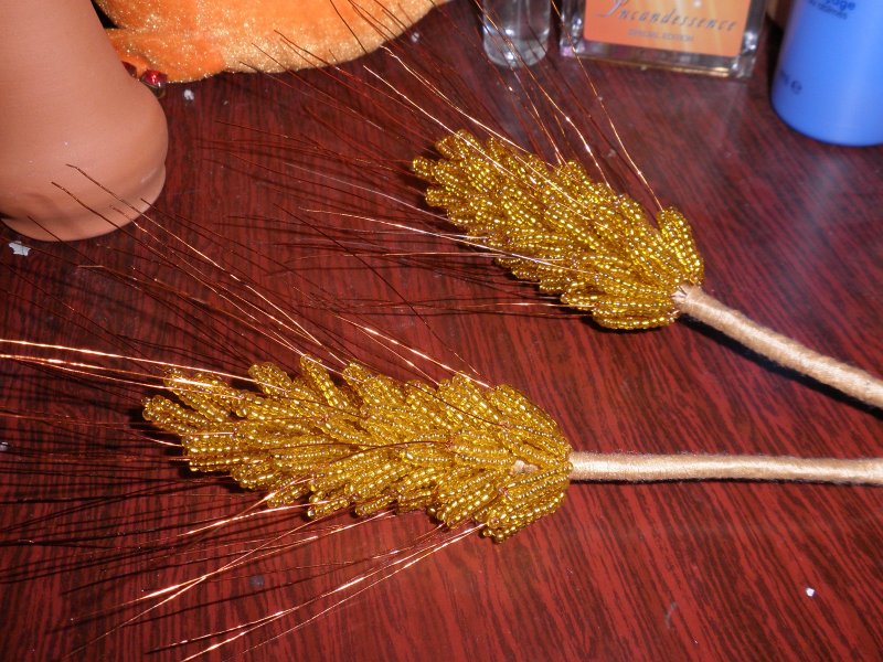 Колосок пшеницы из бисера